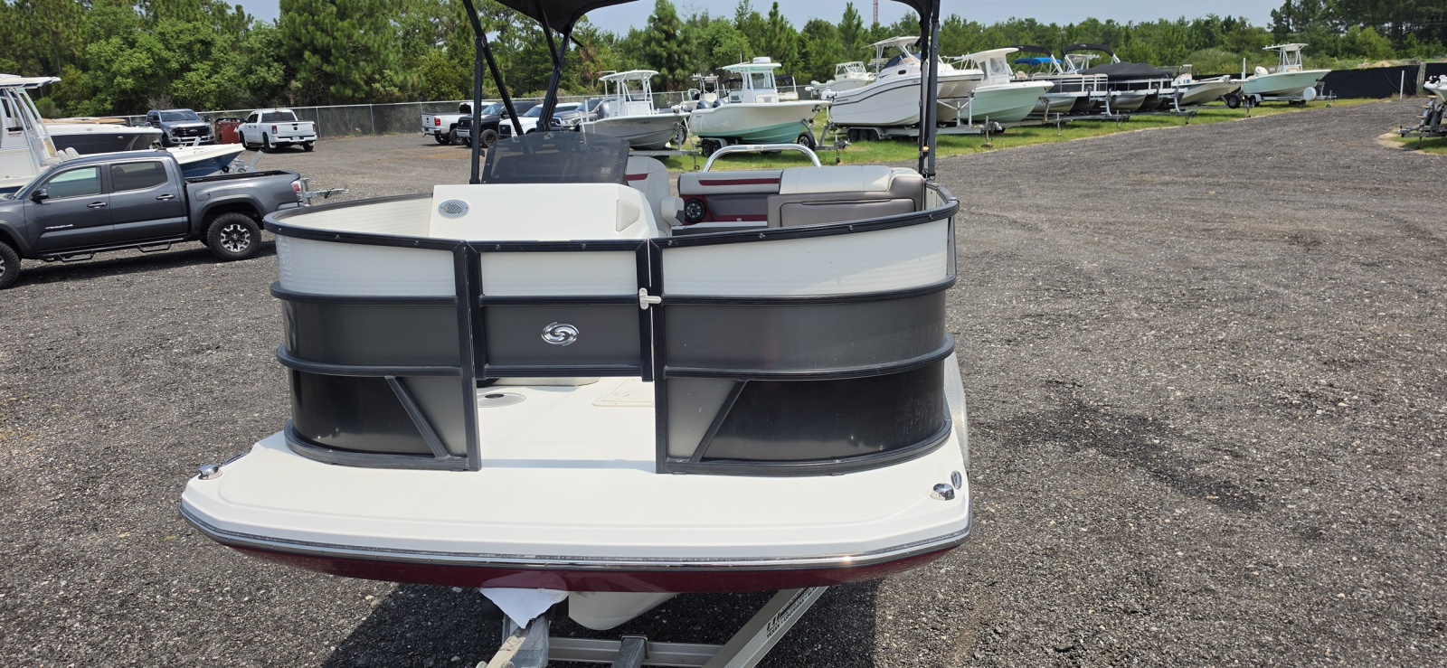 2023 Hurricane FunDeck 1960 RE OB