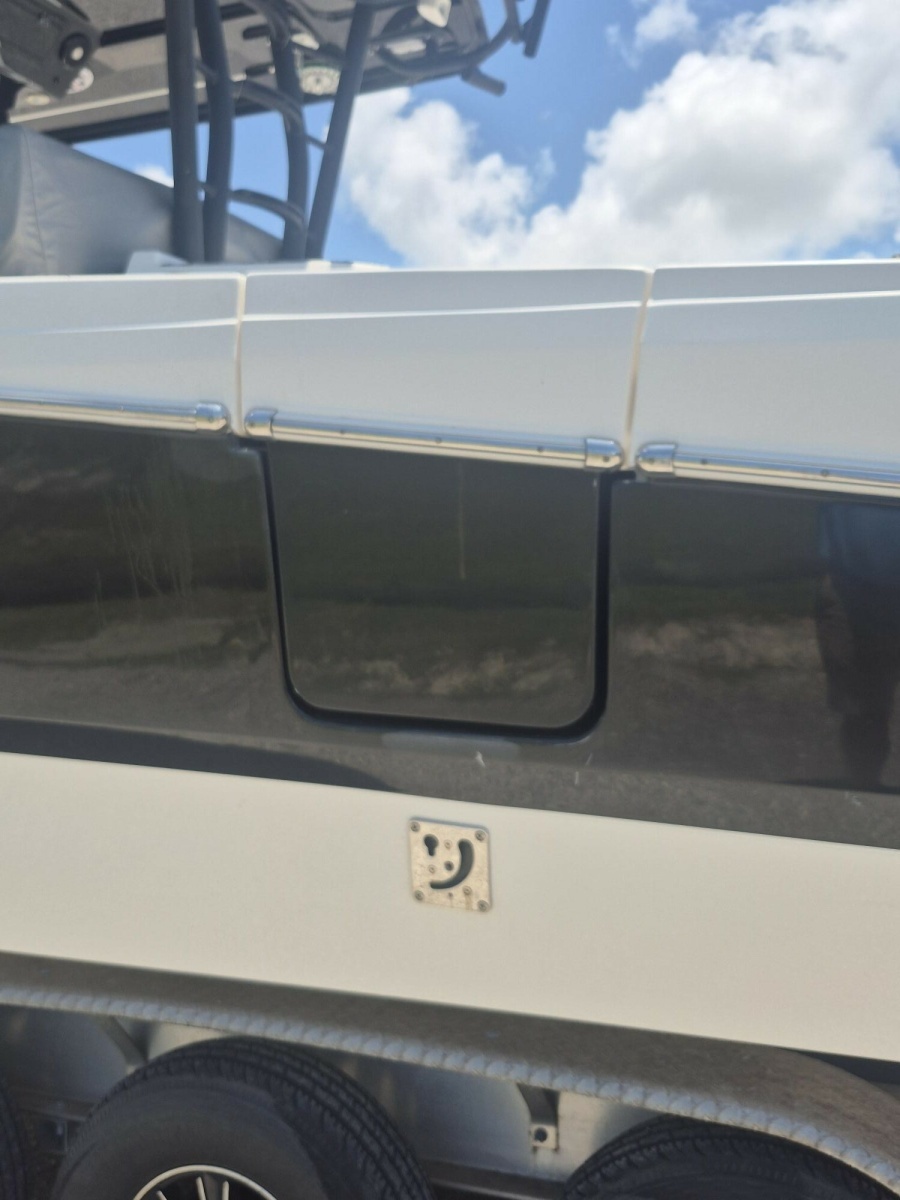 Wellcraft 35 JOKER'S JEWEL - Exterior Transom Door
