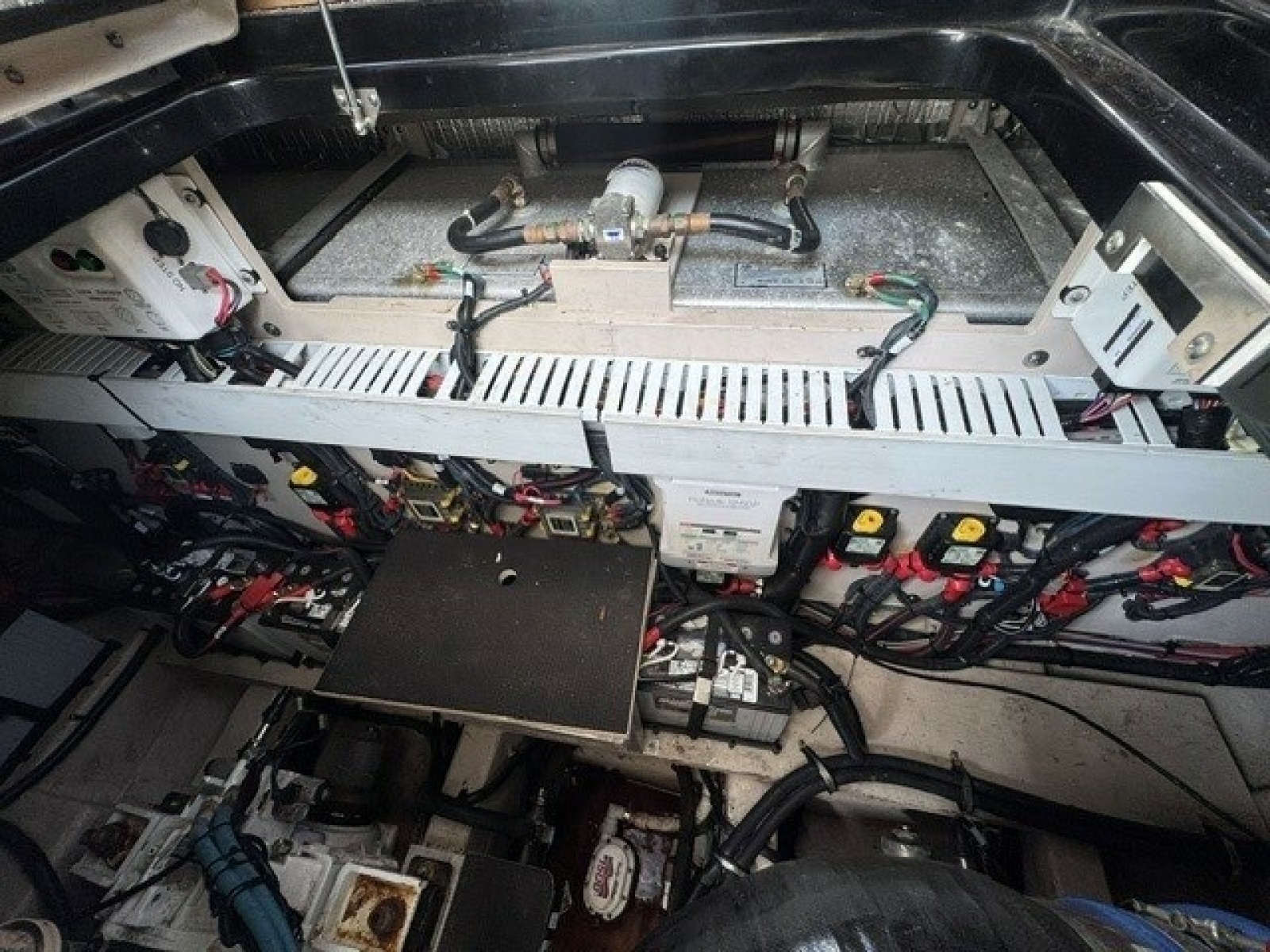 2017 Sea Ray 400 Sundancer