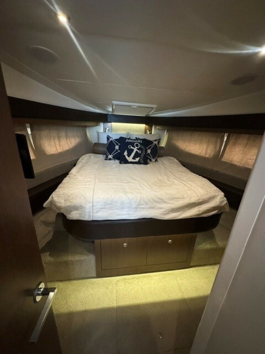 2017 Sea Ray 400 Sundancer