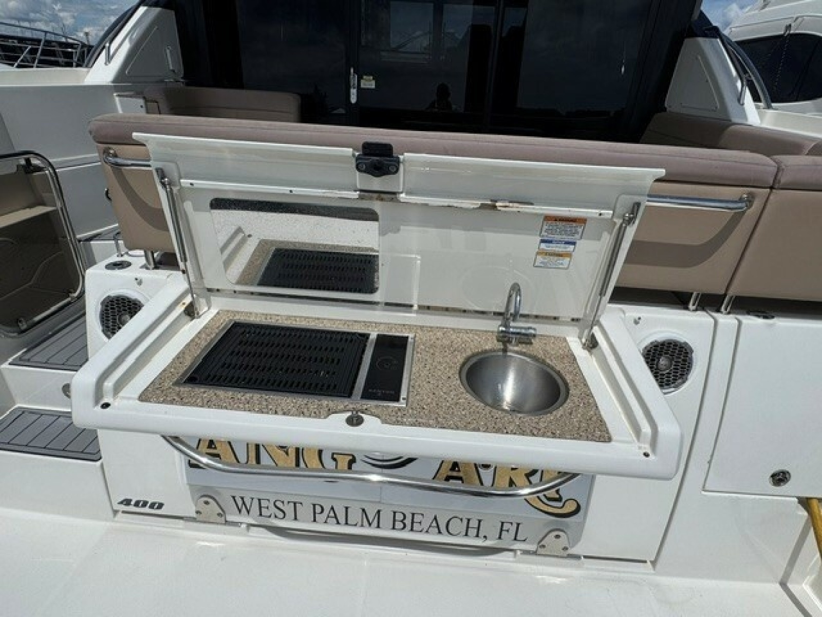 2017 Sea Ray 400 Sundancer