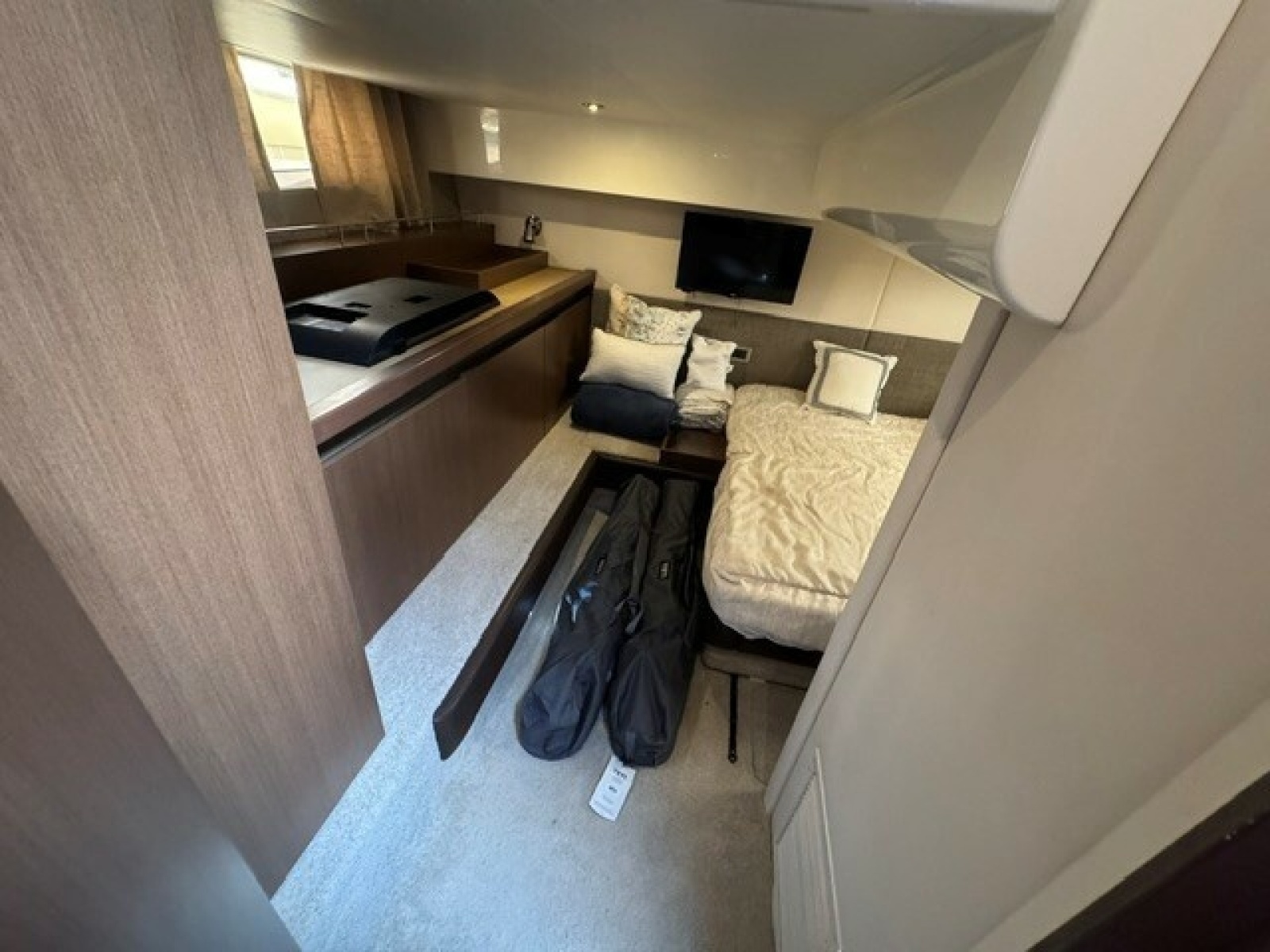 2017 Sea Ray 400 Sundancer