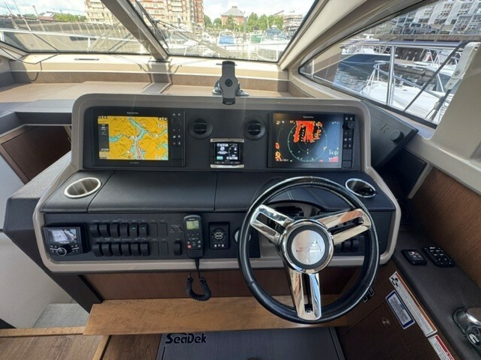 2017 Sea Ray 400 Sundancer