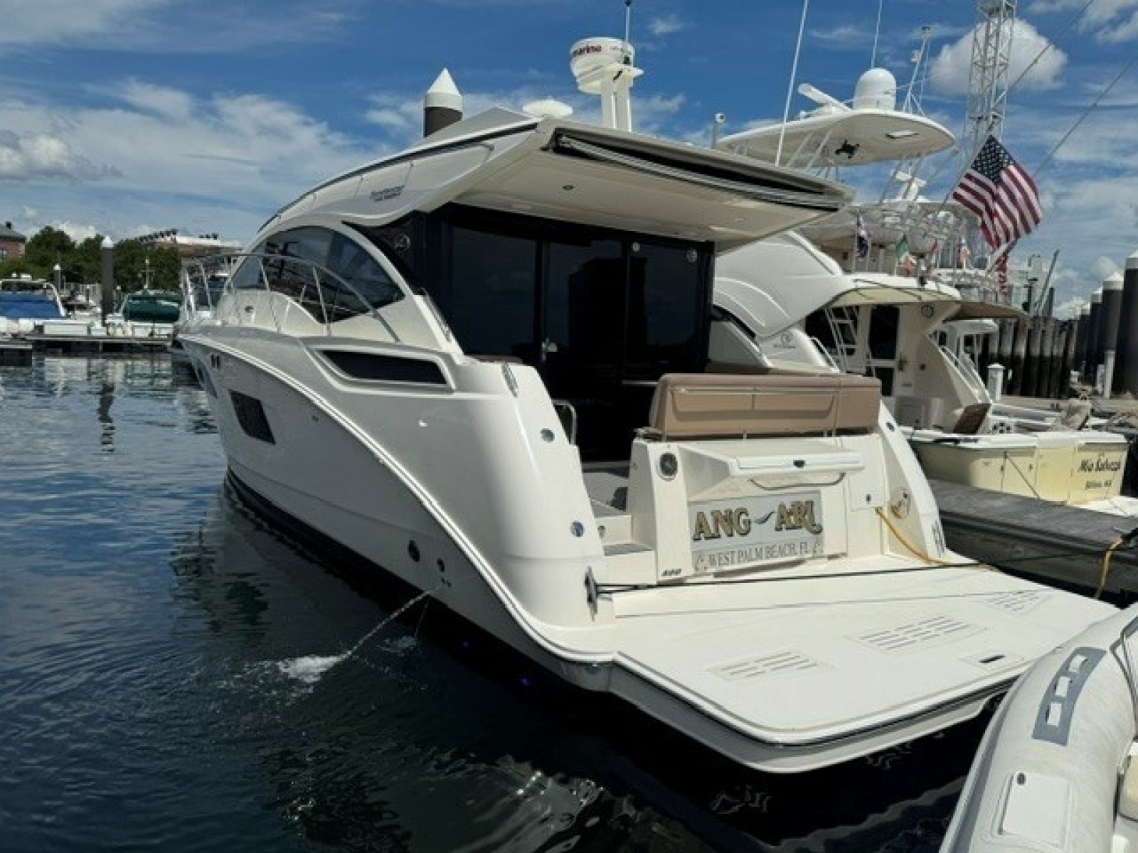 2017 Sea Ray 400 Sundancer