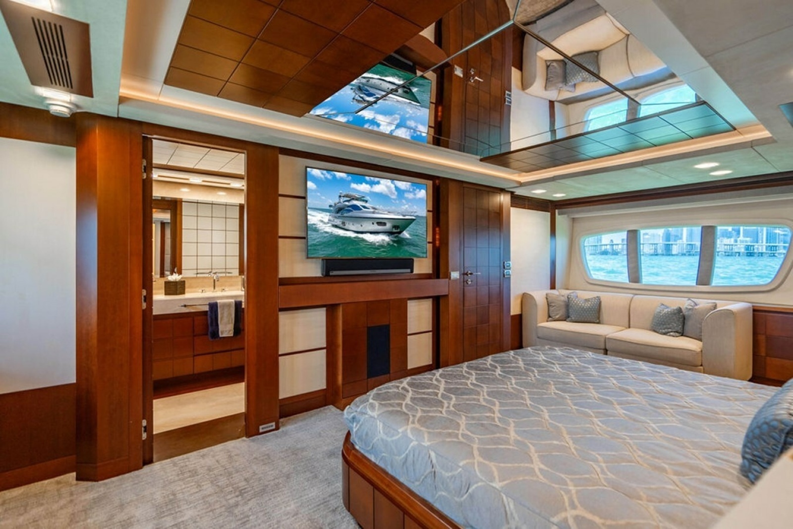 2008 Azimut Flybridge