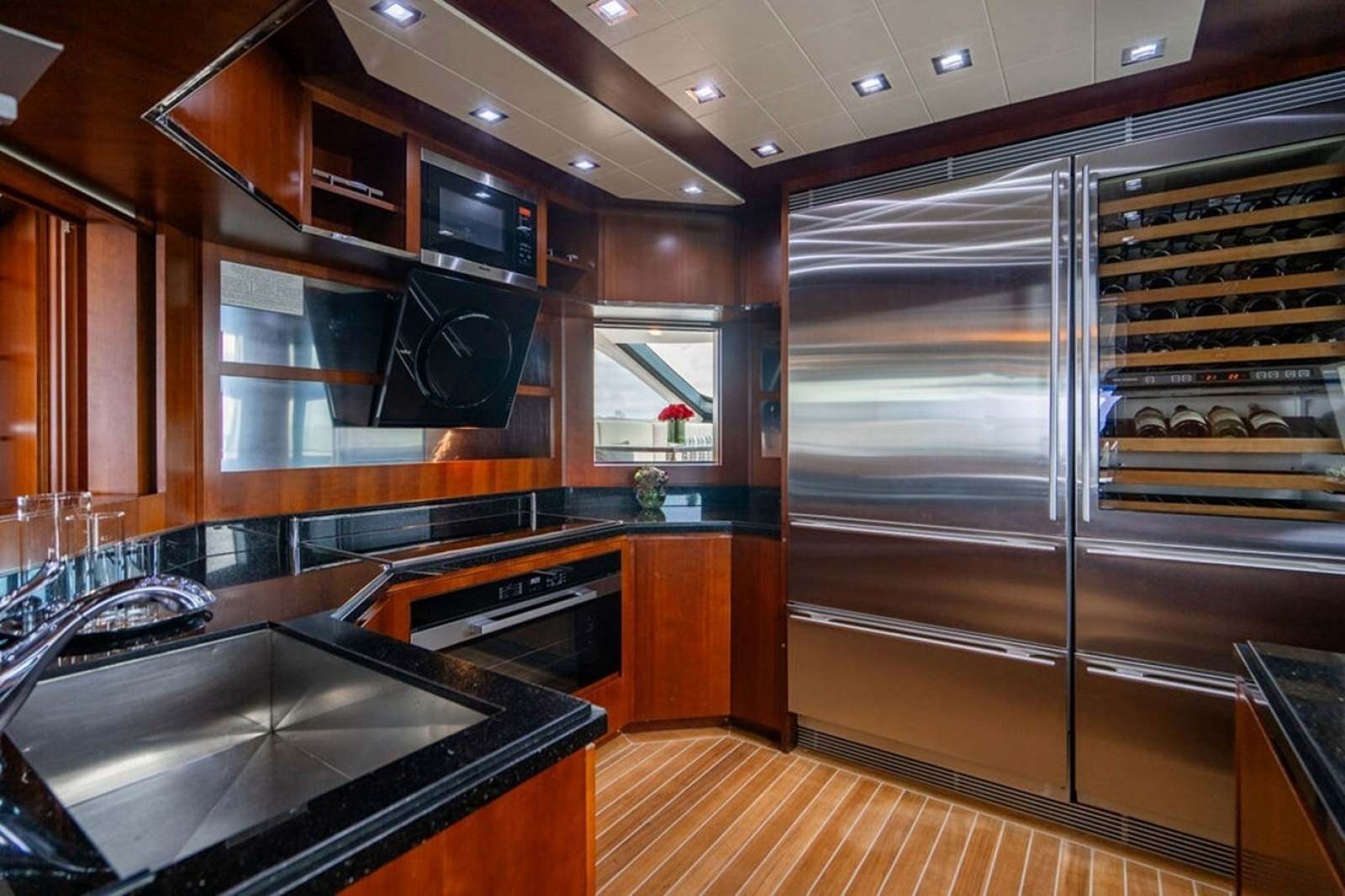 2008 Azimut Flybridge