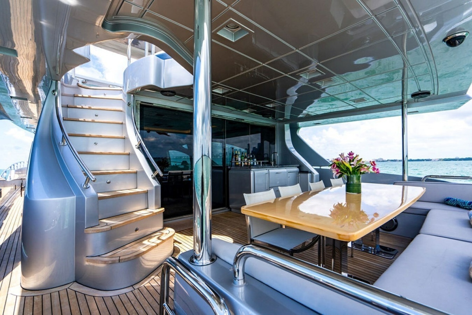 2008 Azimut Flybridge