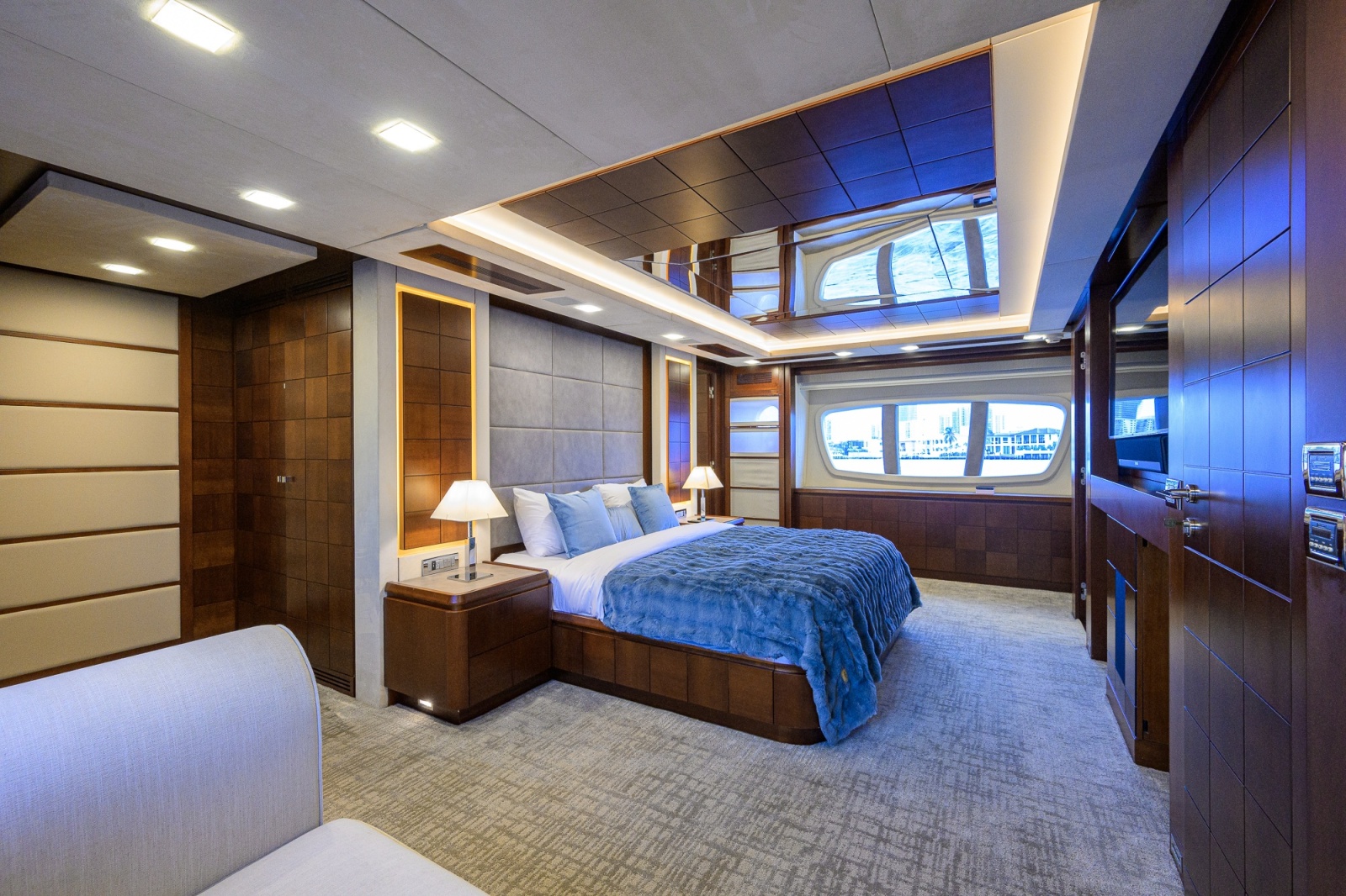 2008 Azimut Flybridge
