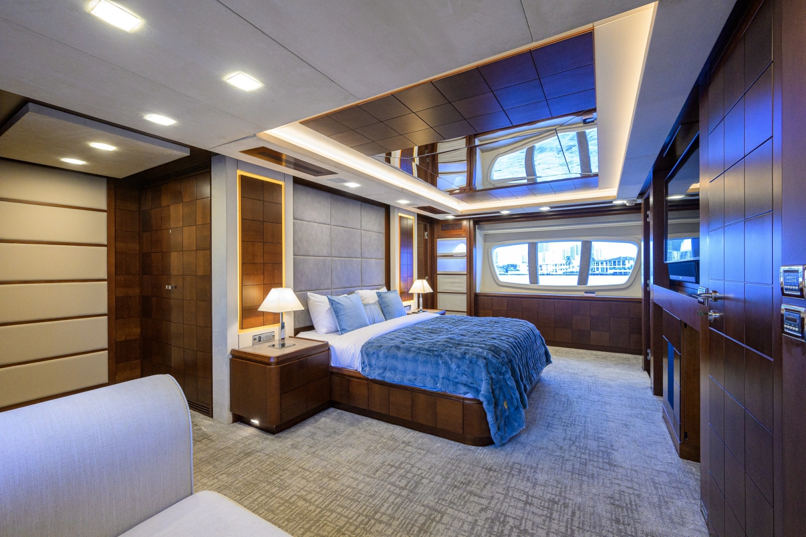 2008 Azimut Flybridge
