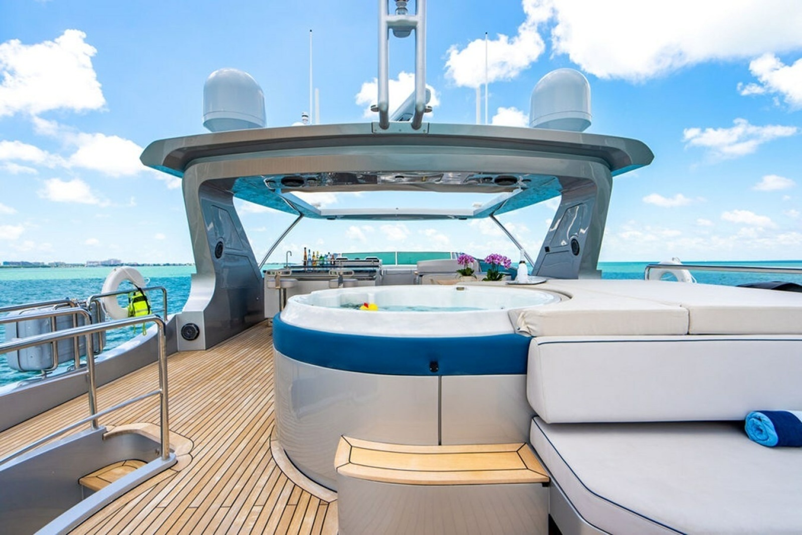 2008 Azimut Flybridge
