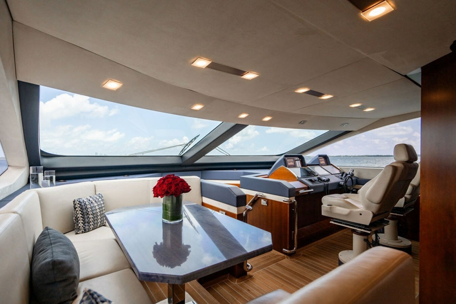 2008 Azimut Flybridge
