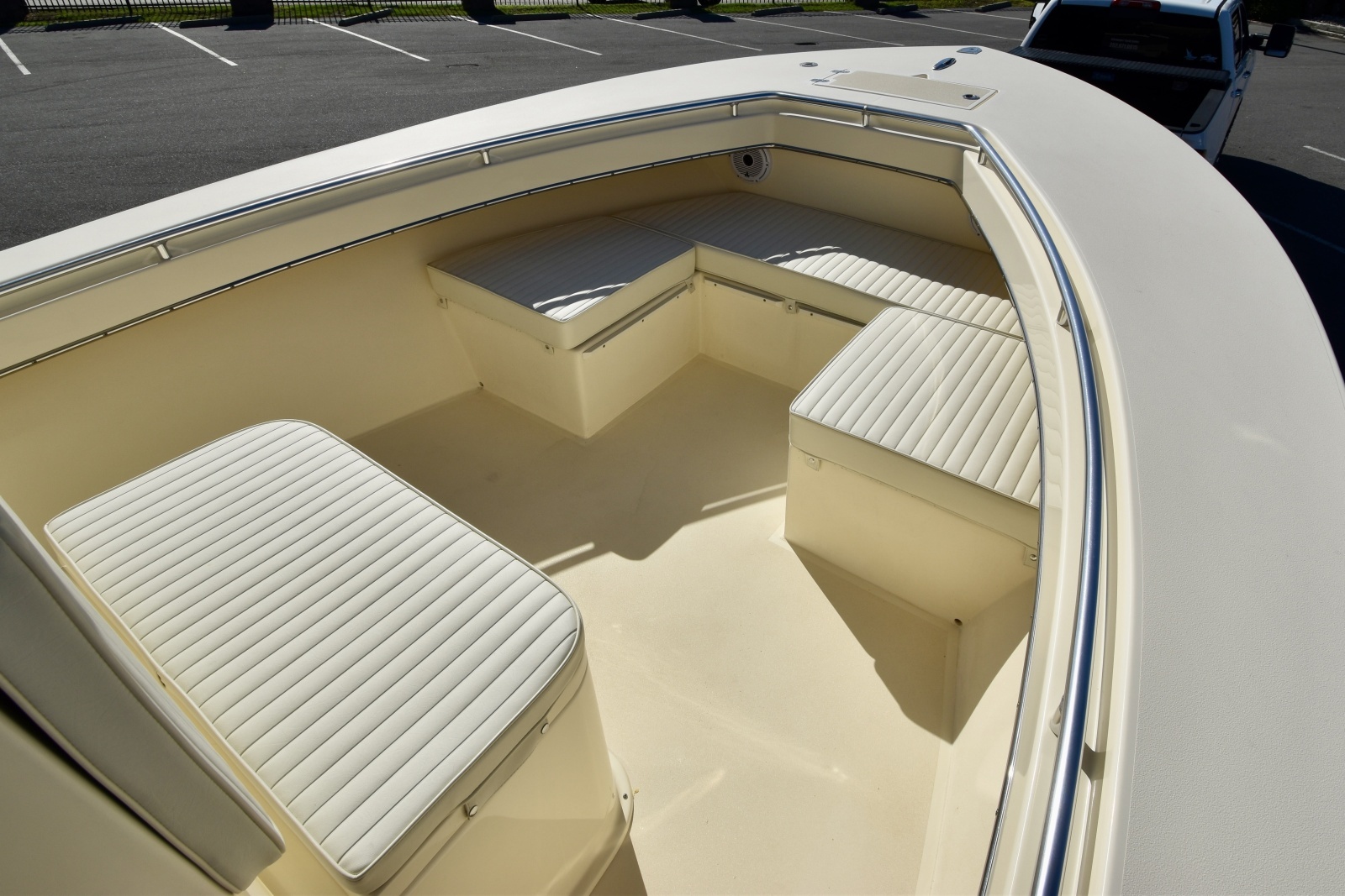 26ft Jones Brothers Yacht For Sale