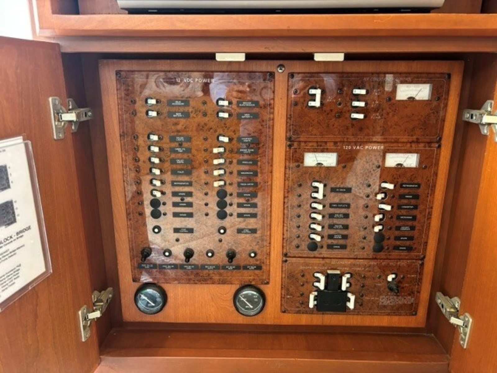 2006 Silverton 34C