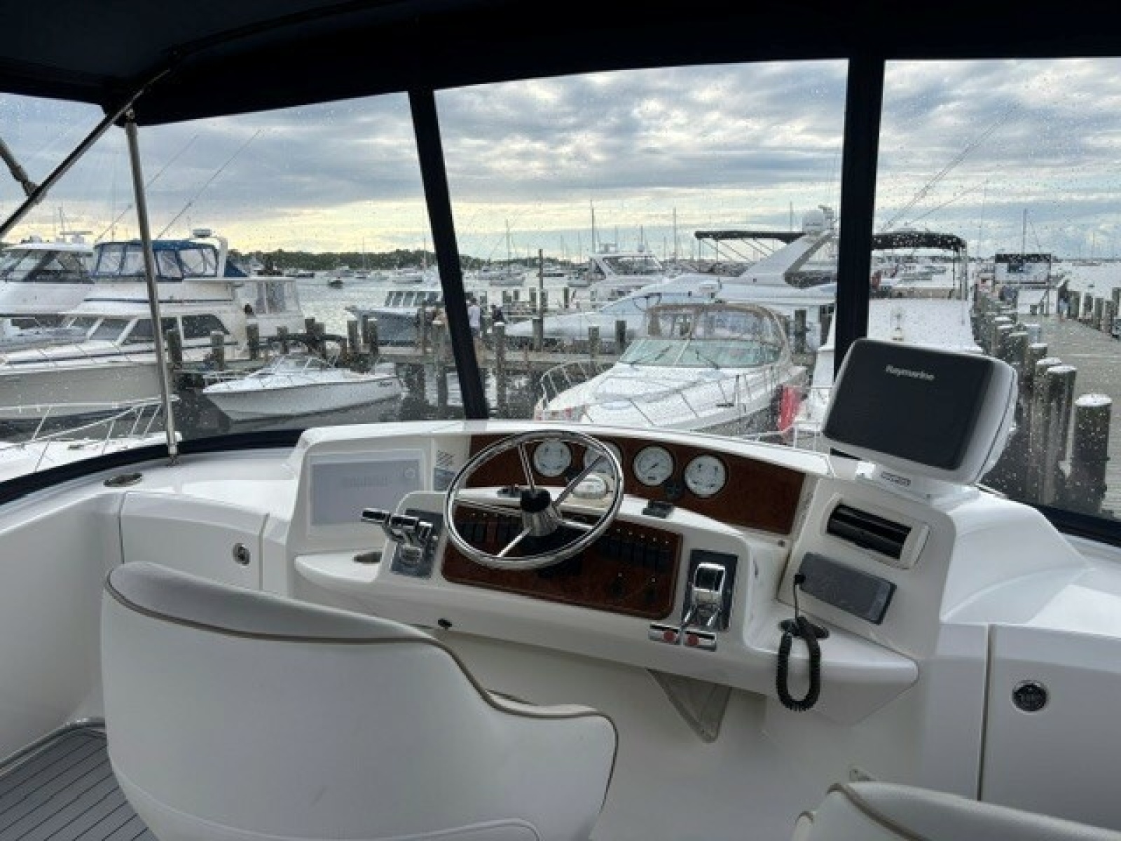 2006 Silverton 34C