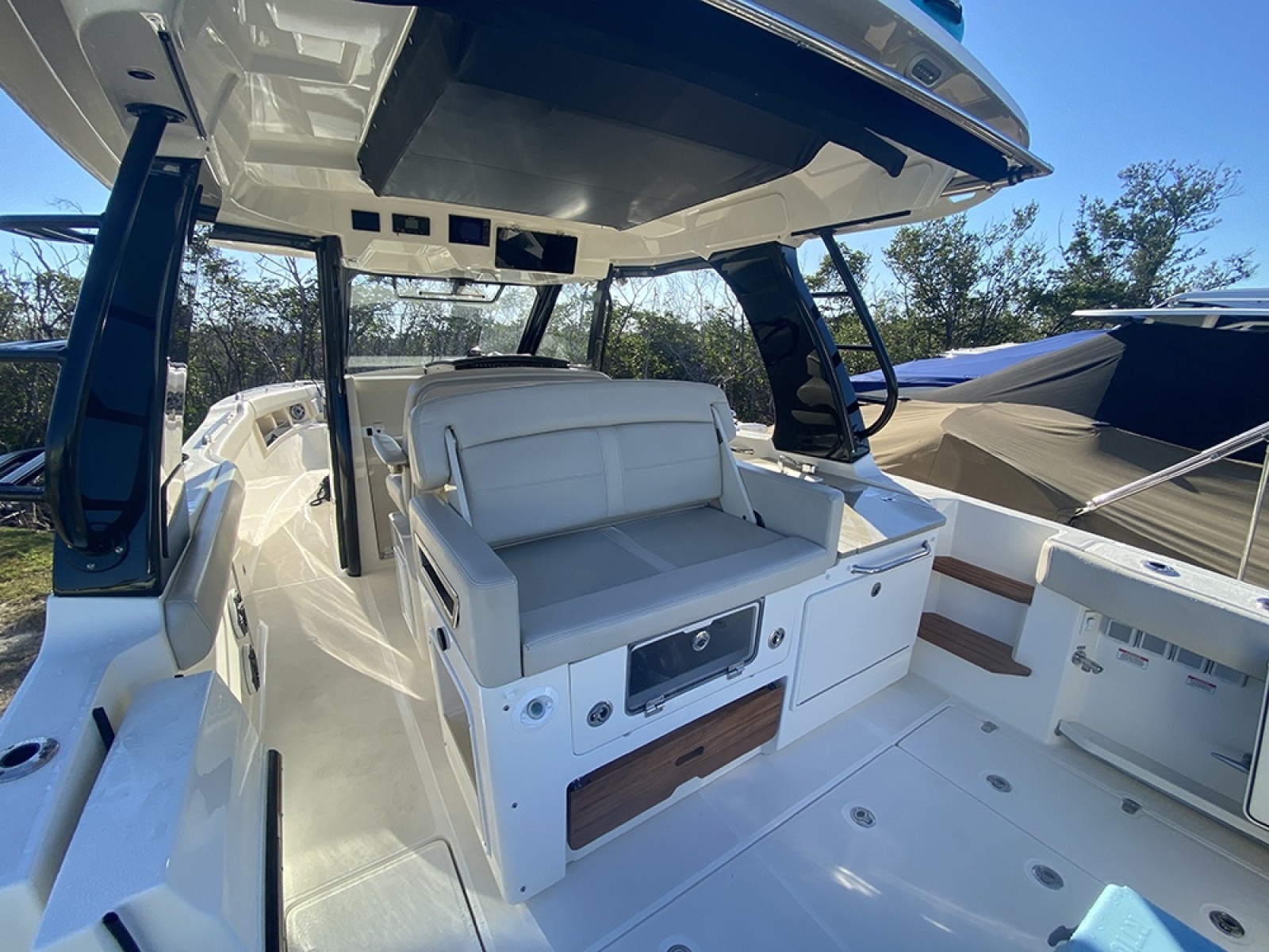 2023 Boston Whaler 350 Realm interior with sleek seating and modern design.