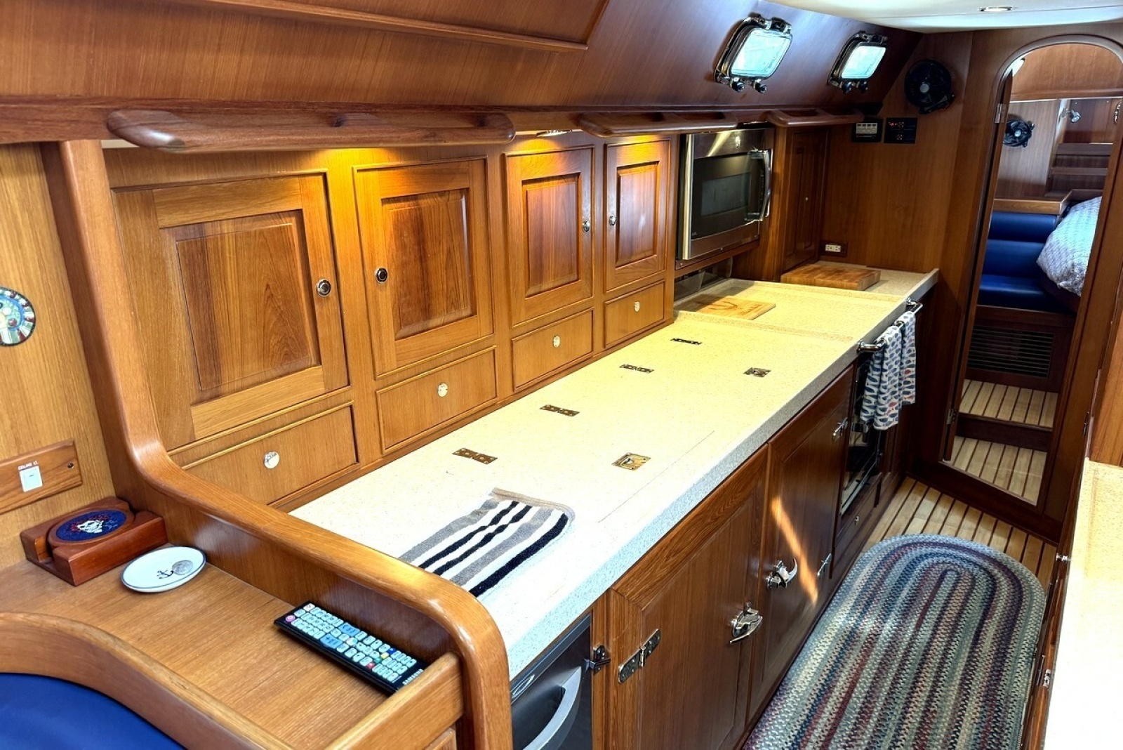 2016 Hylas 56