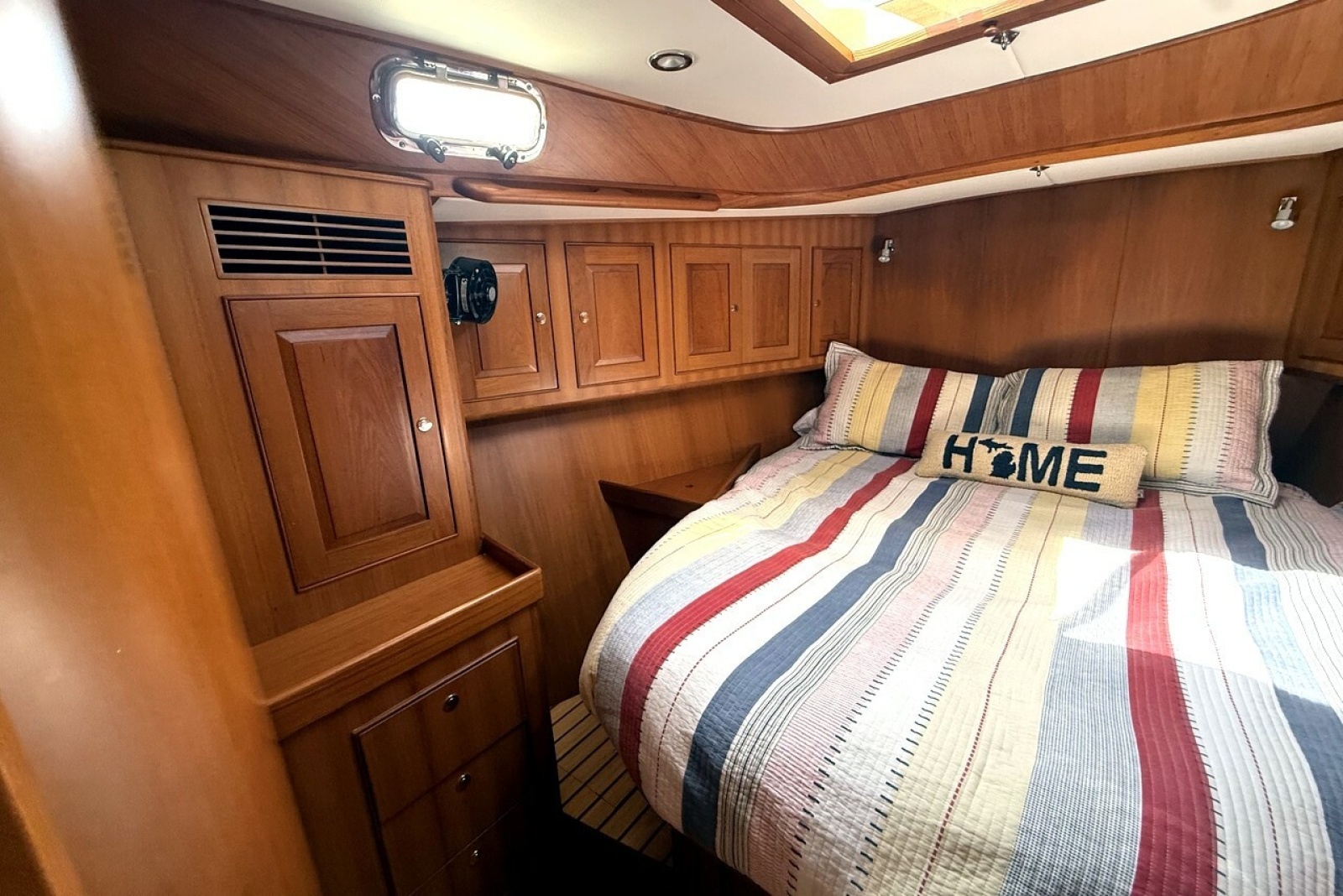 2016 Hylas 56