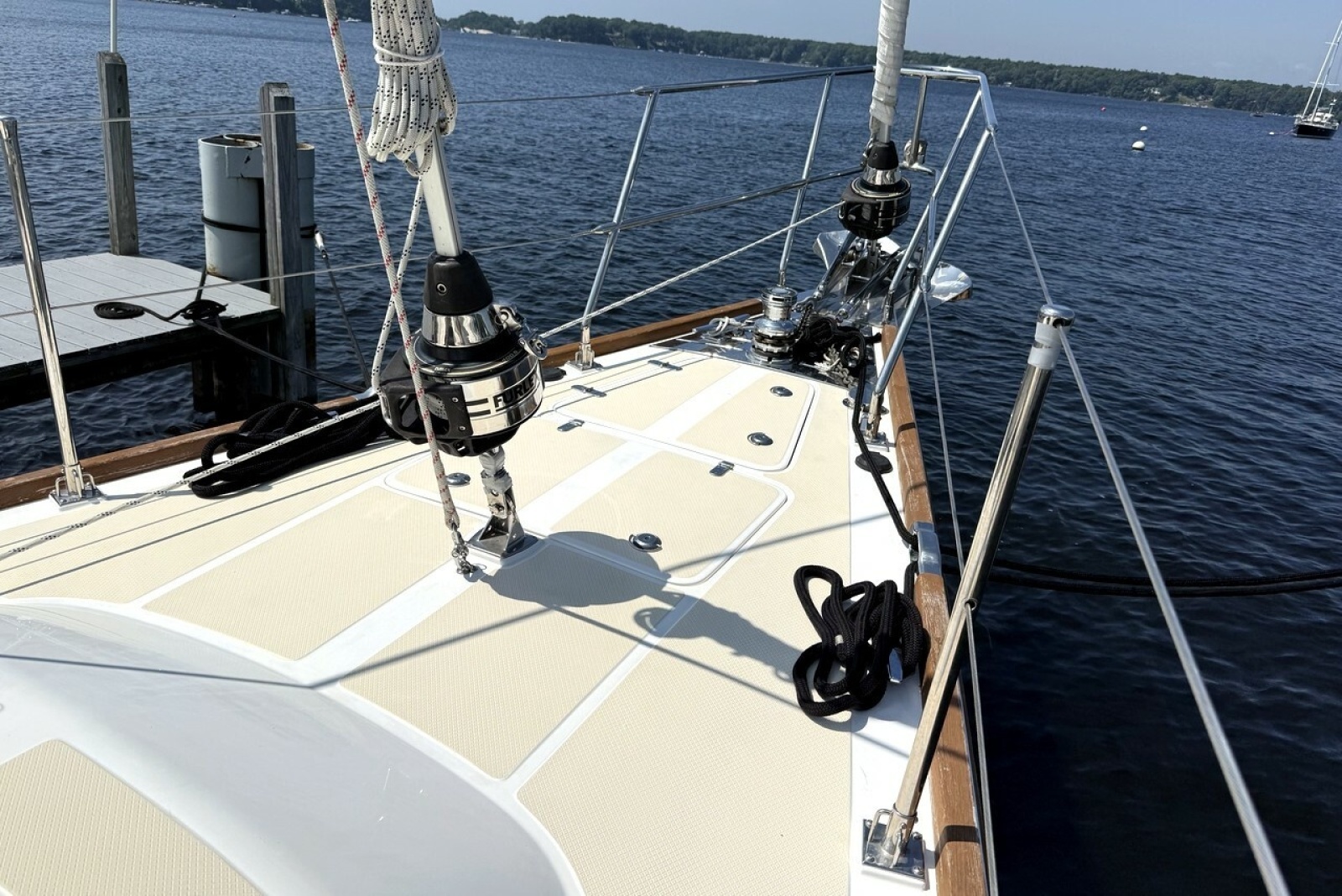 2016 Hylas 56
