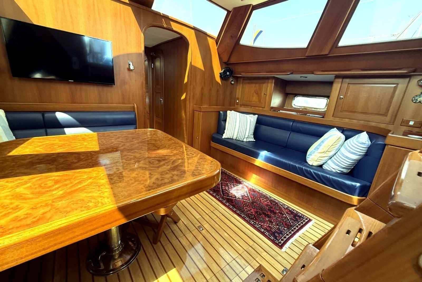 2016 Hylas 56
