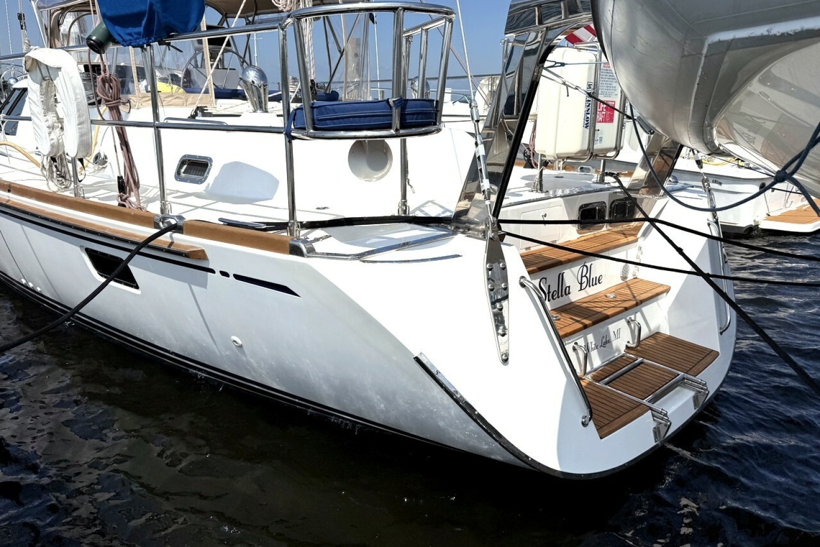 2016 Hylas 56