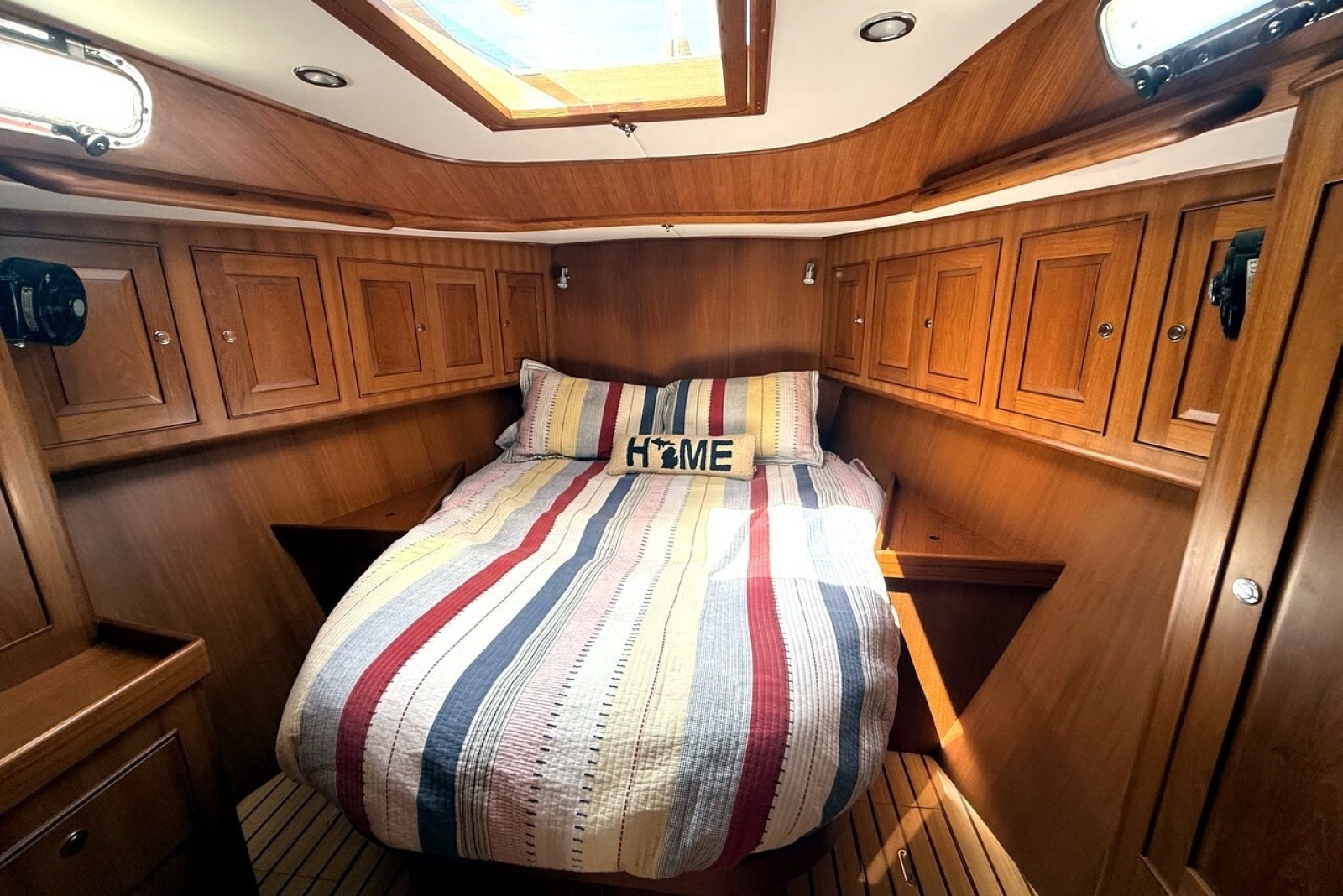 2016 Hylas 56
