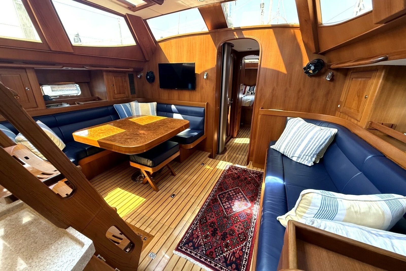 2016 Hylas 56