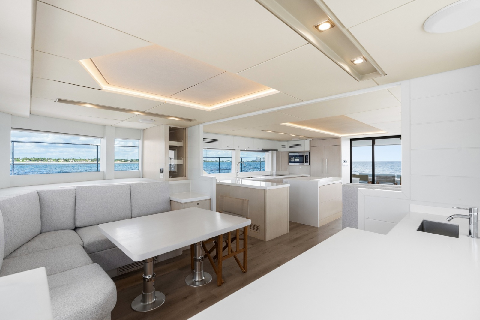 Two Oceans 555