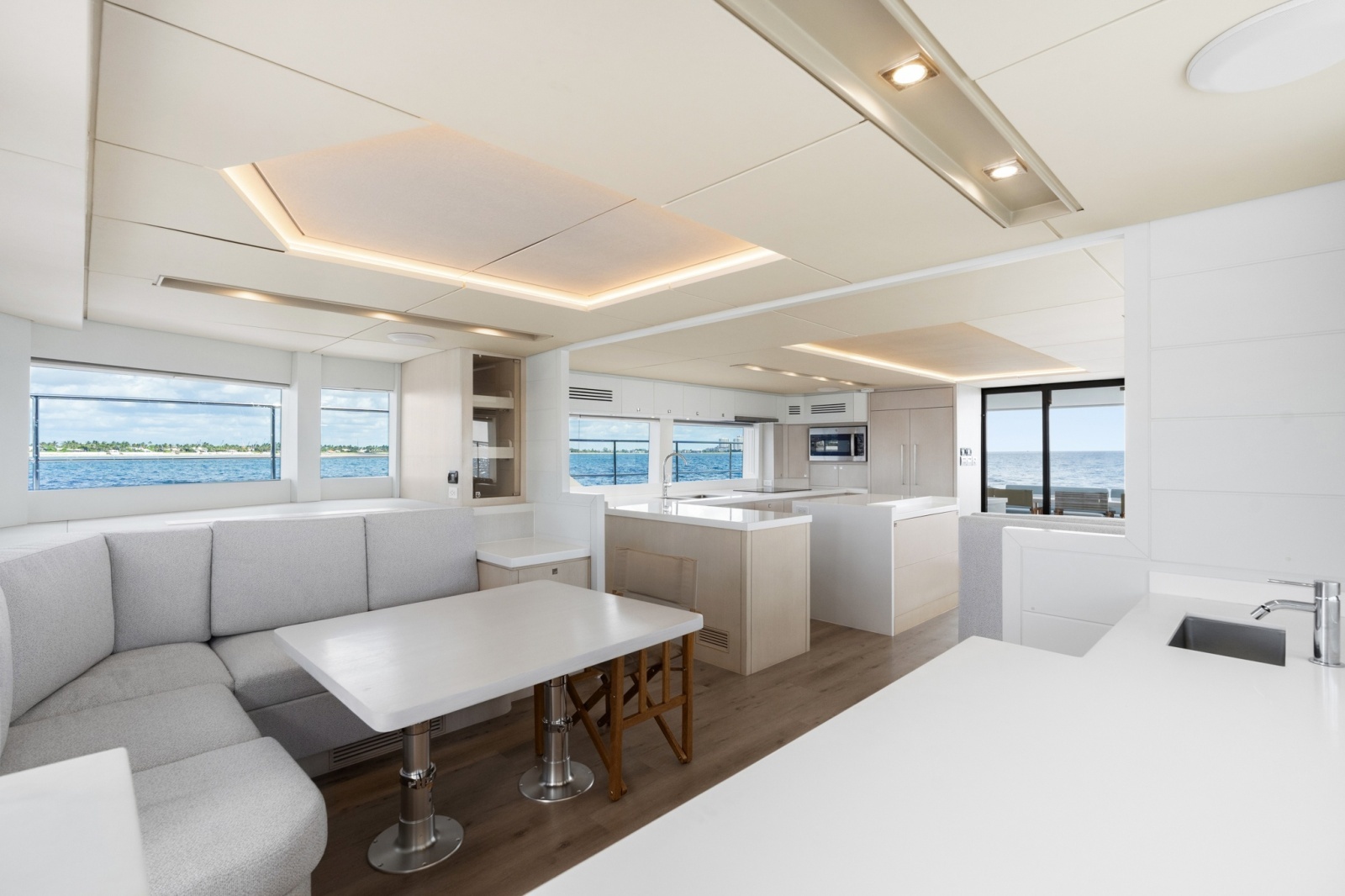 Two Oceans 555