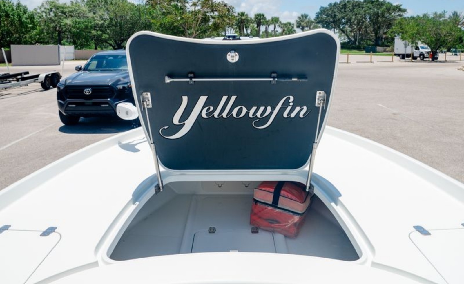 2013 Yellowfin 24 Bay