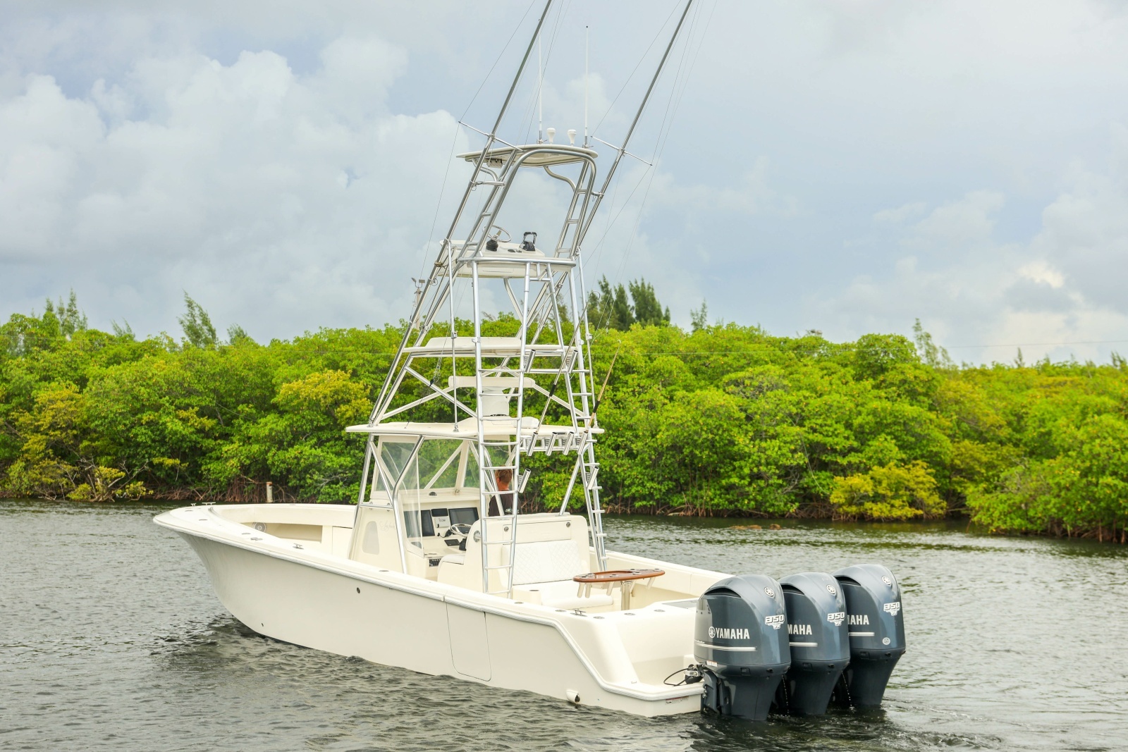 2016 SeaVee 390Z