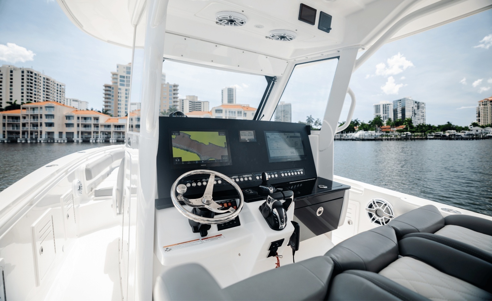 2024 Everglades 365CC