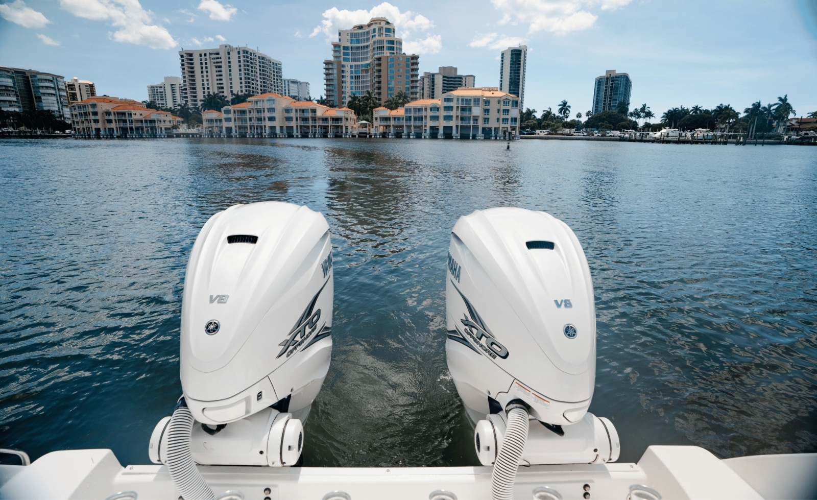 2024 Everglades 365CC