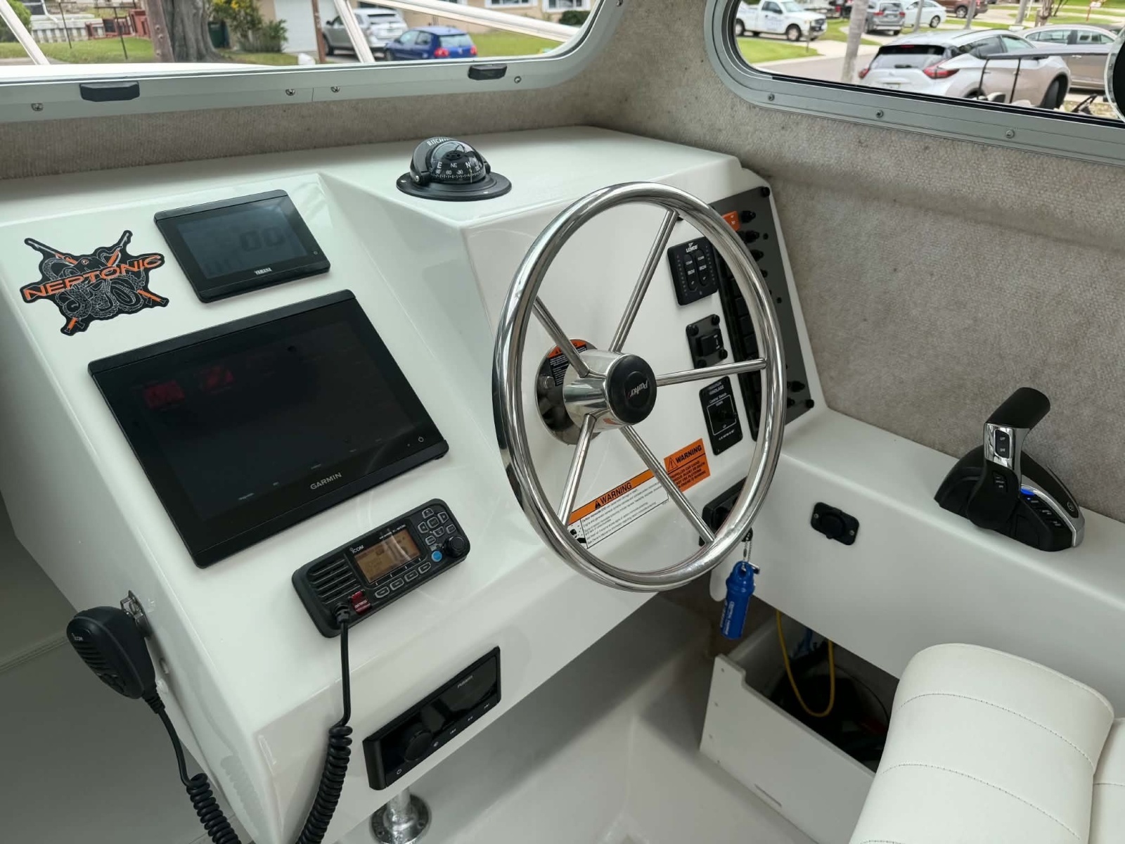 2022 Parker 2320 SC (Sport Cabin)