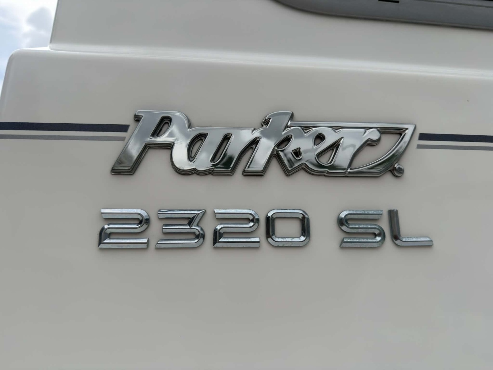 2022 Parker 2320 SC (Sport Cabin)
