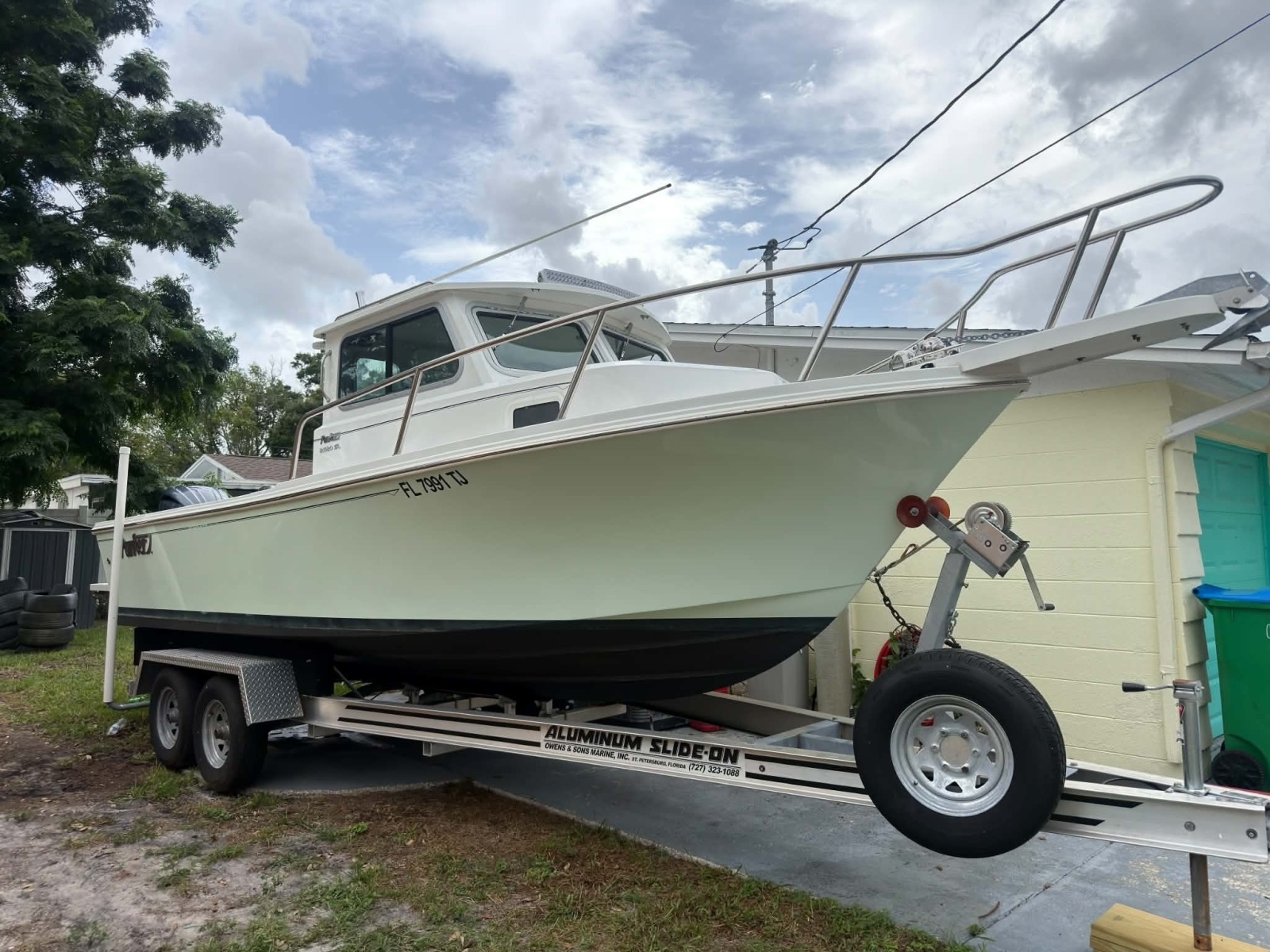 2022 Parker 2320 SC (Sport Cabin)