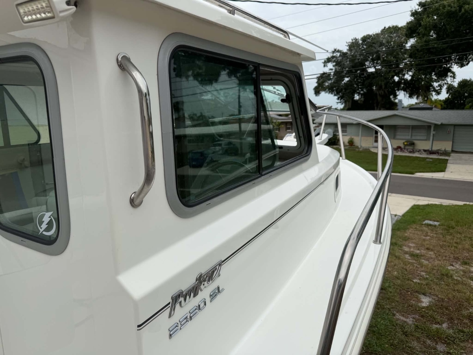 2022 Parker 2320 SC (Sport Cabin)