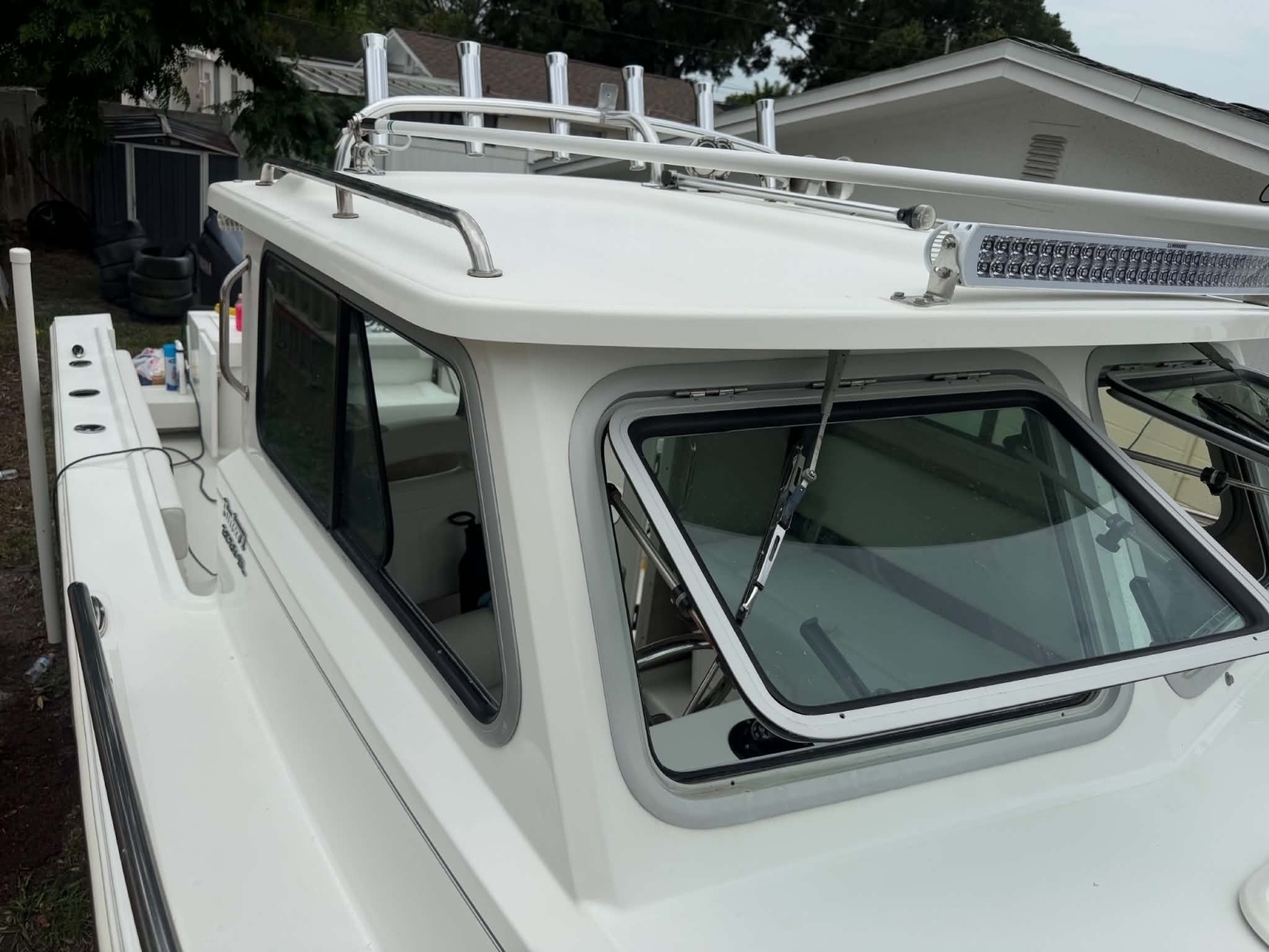 2022 Parker 2320 SC (Sport Cabin)