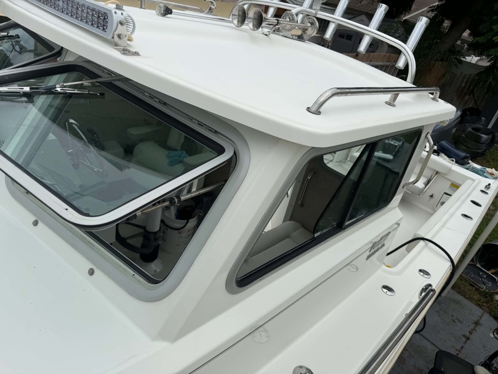 2022 Parker 2320 SC (Sport Cabin)