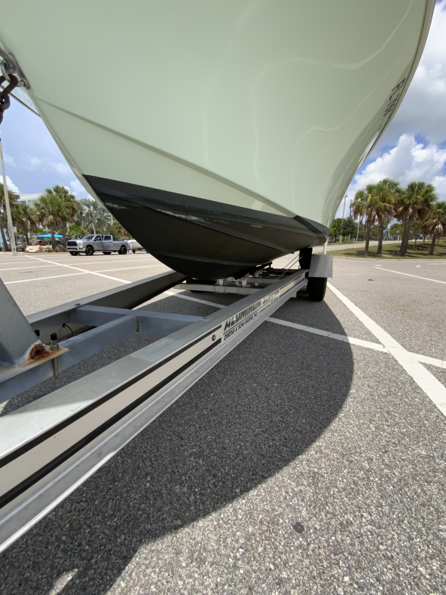 2022 Parker 2320 SC (Sport Cabin)