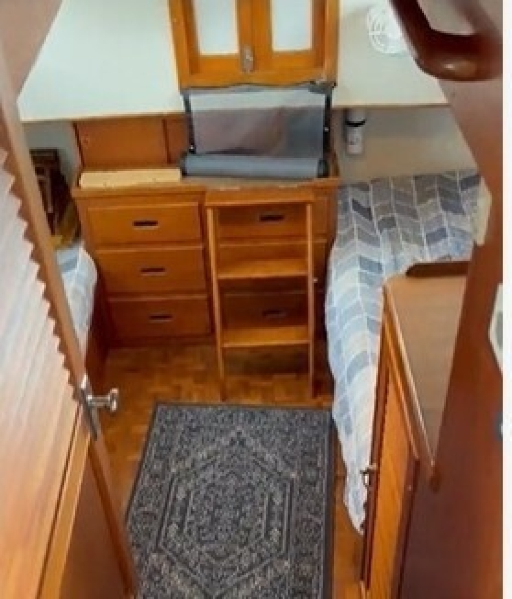 1983 Grand Banks Classic 36