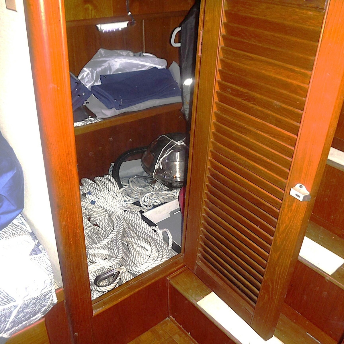 1983 Grand Banks Classic 36
