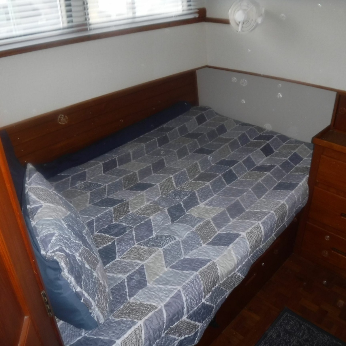 1983 Grand Banks Classic 36
