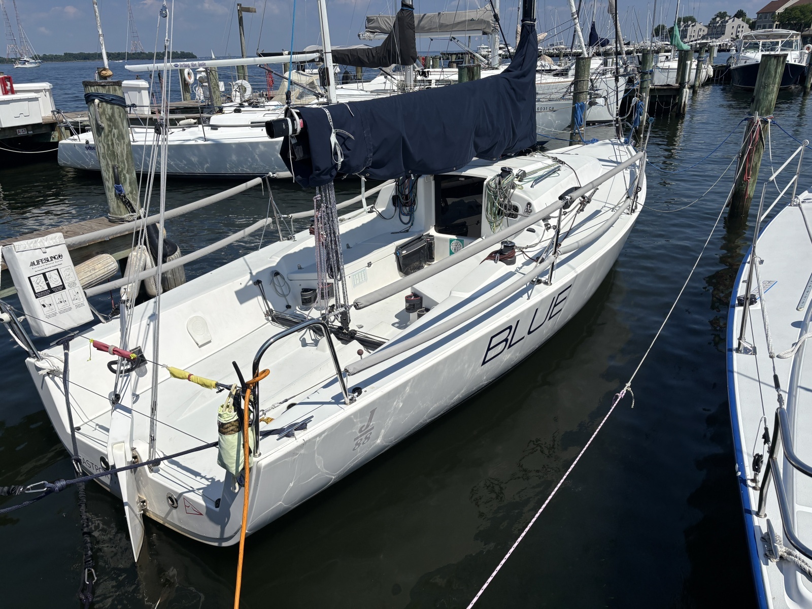 2015 J Boats J/88