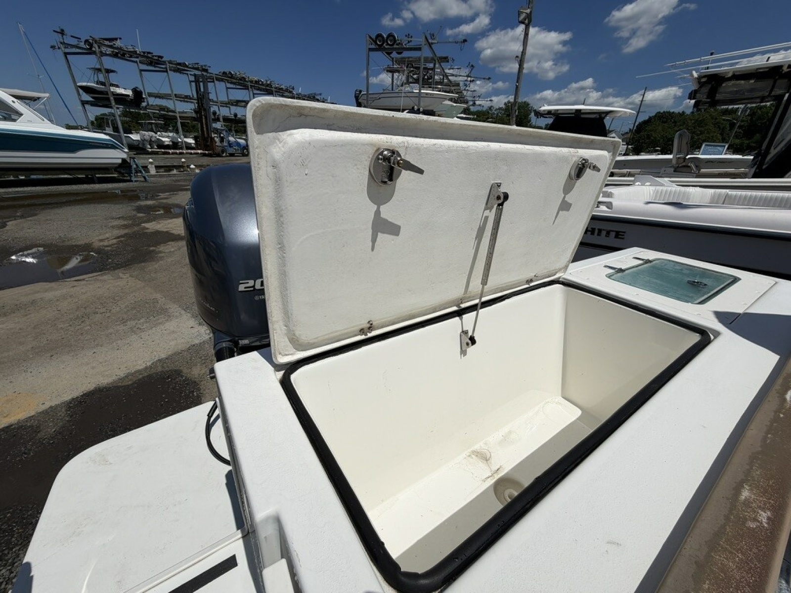 2018 Parker 2520 XL Sports Cabin