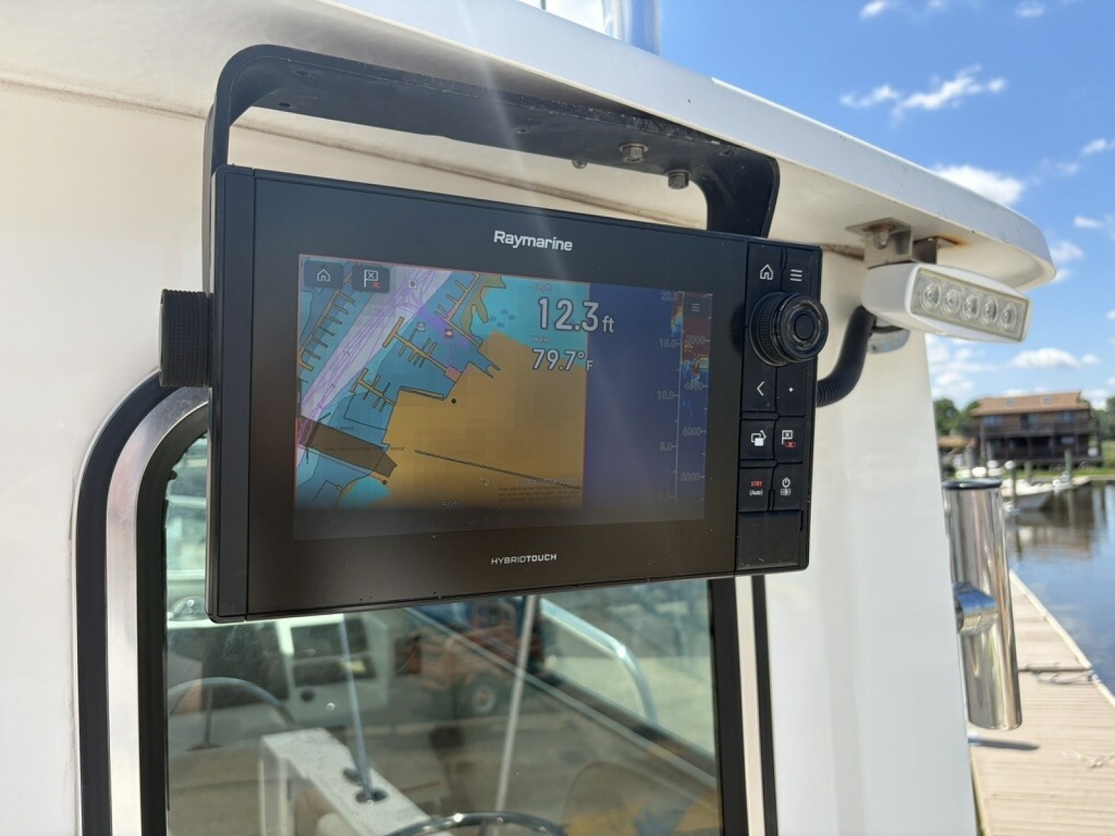 2018 Parker 2520 XL Sports Cabin