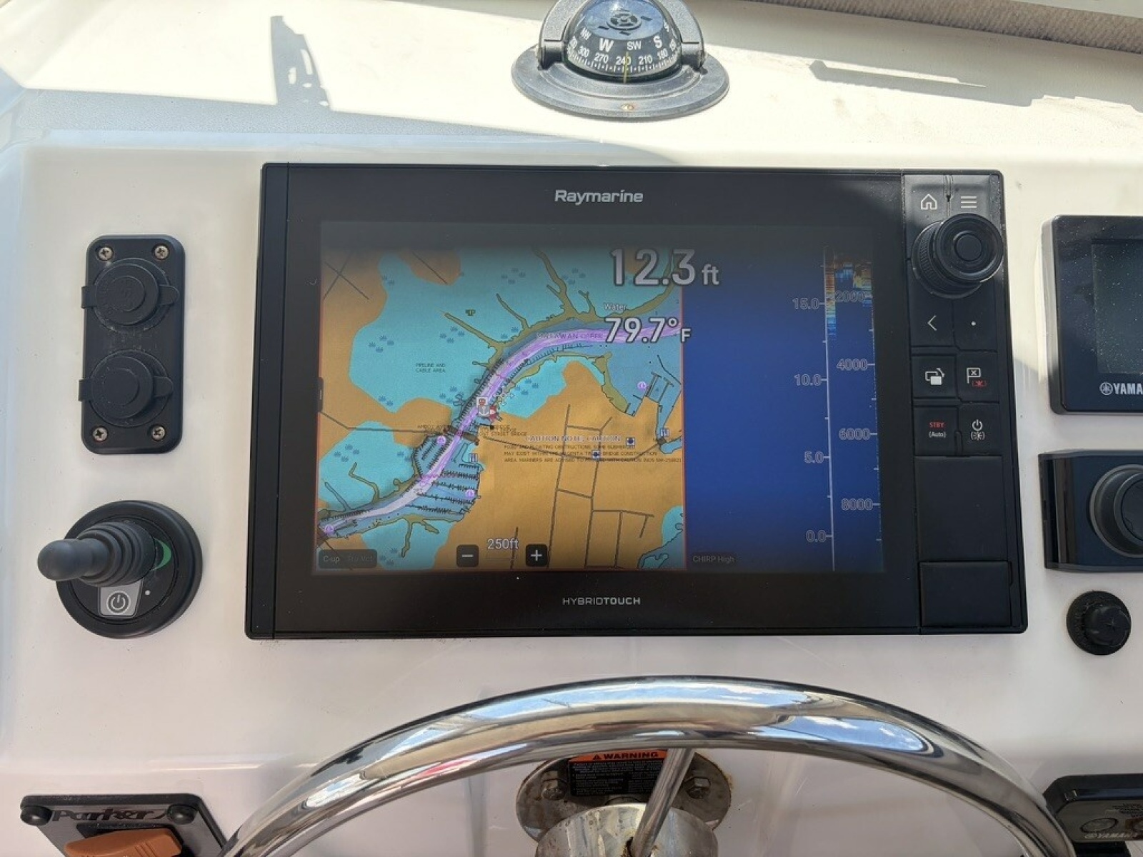 2018 Parker 2520 XL Sports Cabin