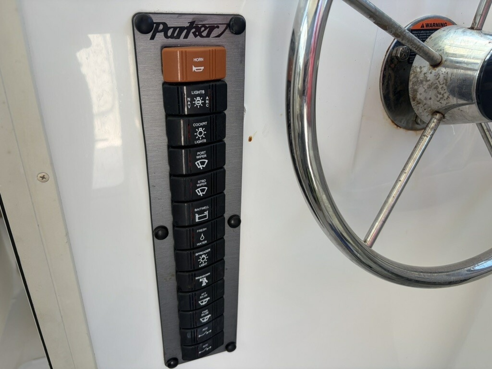 2018 Parker 2520 XL Sports Cabin