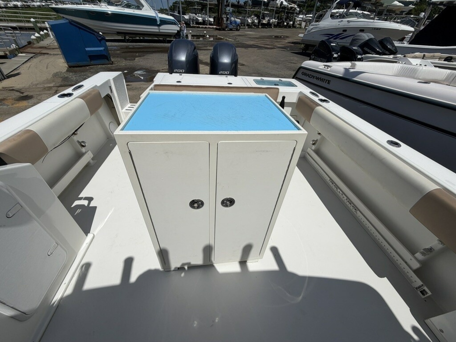 2018 Parker 2520 XL Sports Cabin