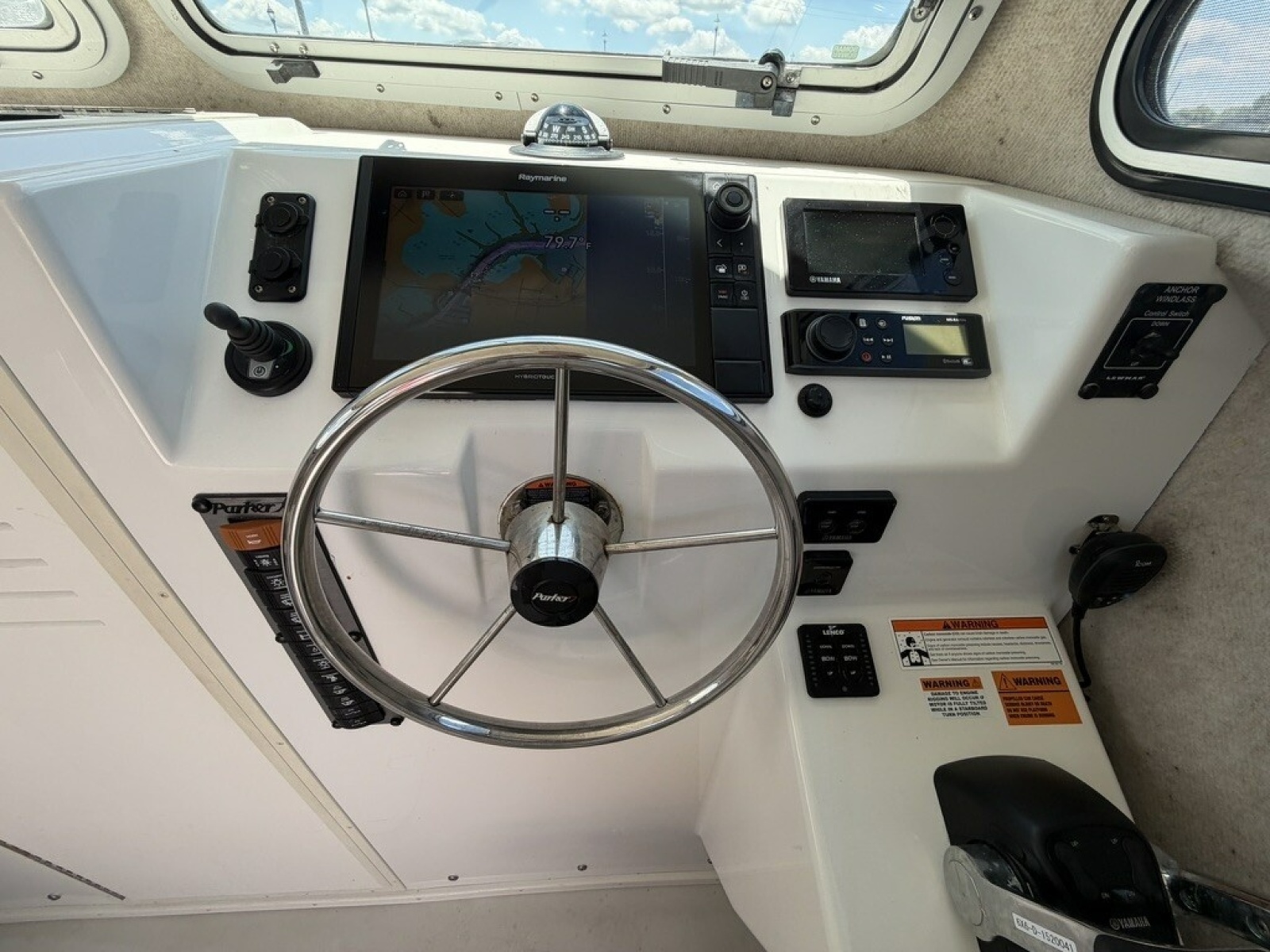 2018 Parker 2520 XL Sports Cabin