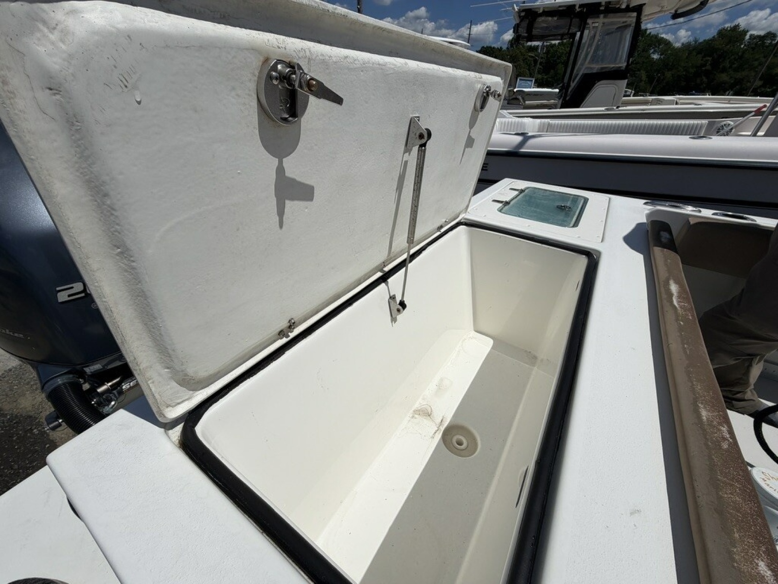 2018 Parker 2520 XL Sports Cabin